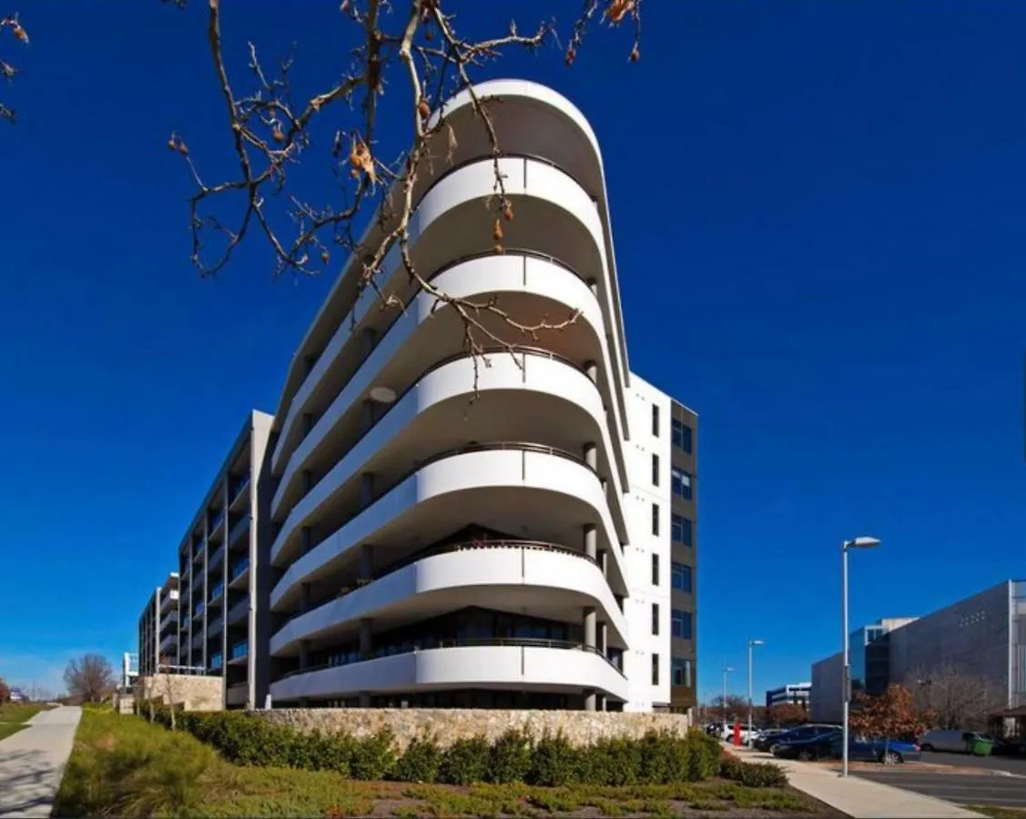 Governor Luxe 1 Bedroom Apartment In The Heart Of Barton Wifi Gym Wine Secure Parking Canberra Kingston 0*,